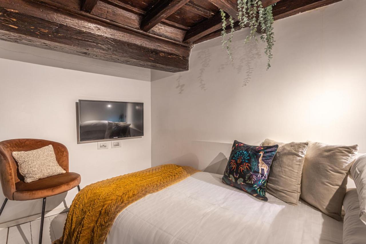 Lucrezia Apartment - Close To Piazza Navona Rom Exteriör bild